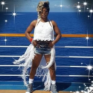 Meet your Posher, Troi